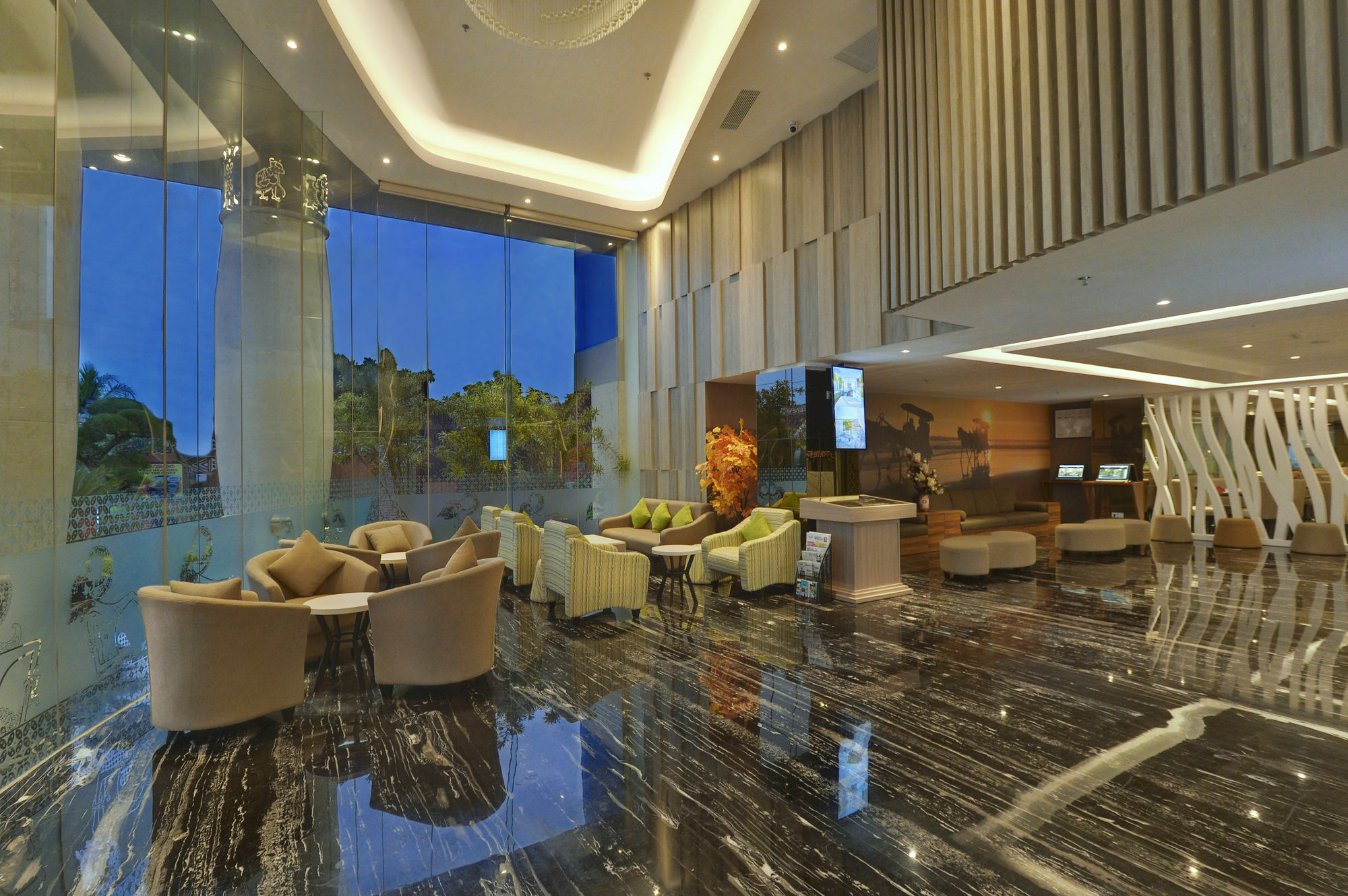 Platinum Adisucipto Hotel & Conference Center Kalasan Buitenkant foto